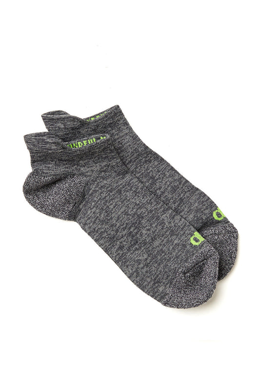Men's Performance Tab Sock — Dark Grey Heather/Highlighter