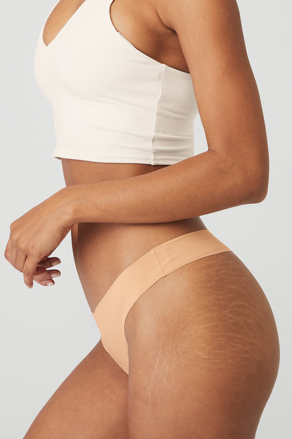 Airbrush Invisible Thong — Champagne