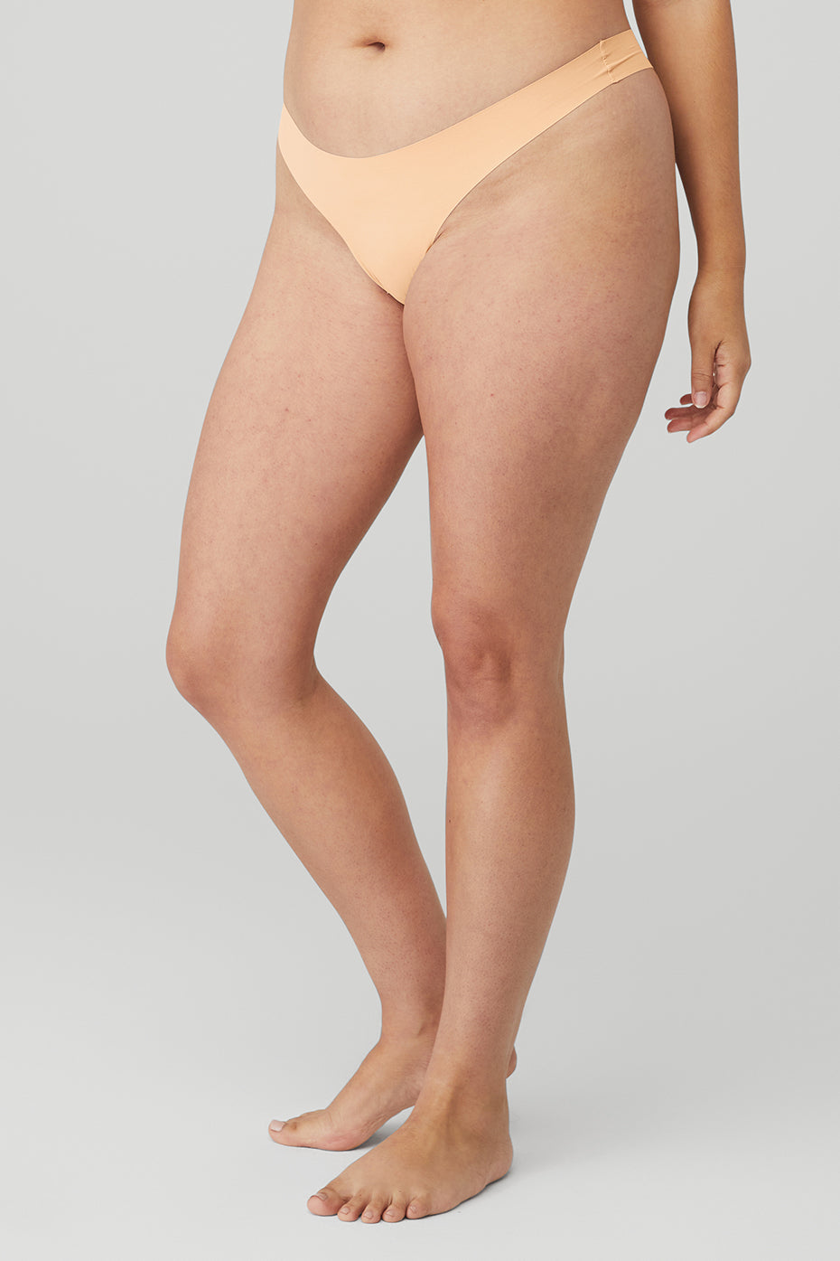 Airbrush Invisible Thong — Champagne