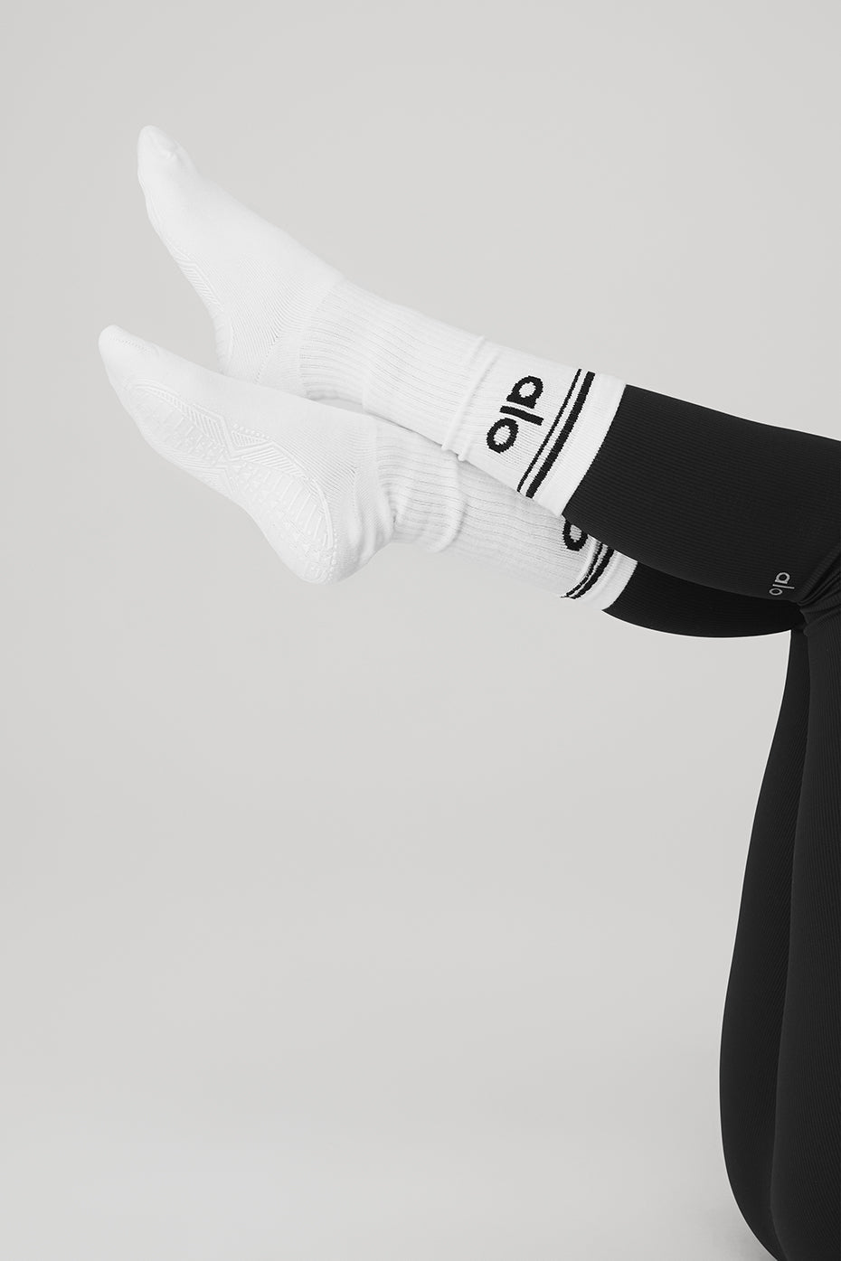 Women's Throwback Barre Sock — White/Black