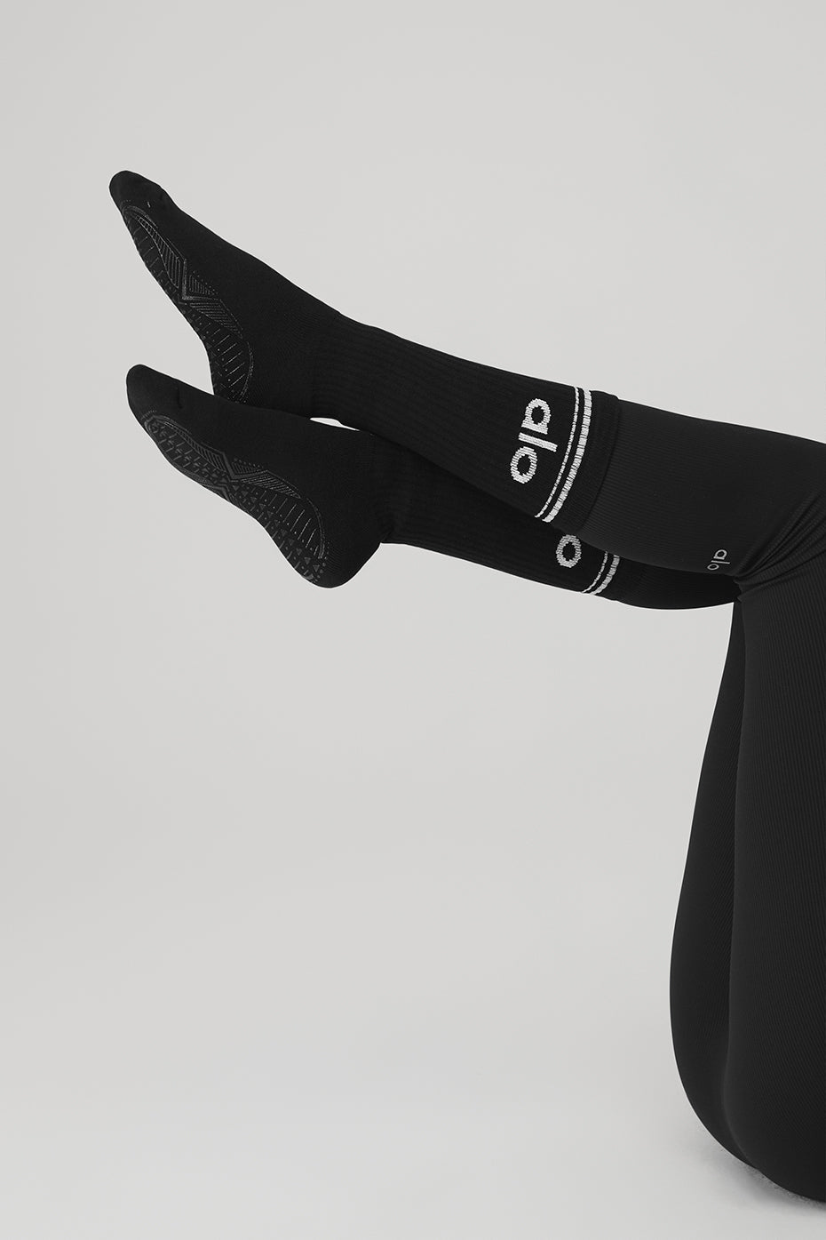 Women's Throwback Barre Sock — Black/White