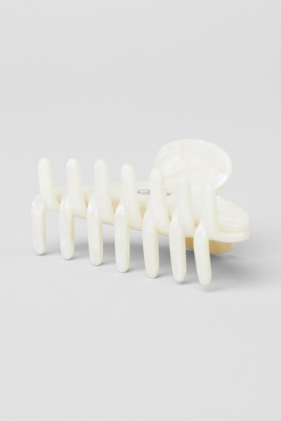 90's Claw Clip — White Pearl