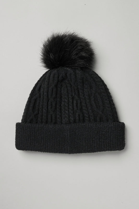 Cable Knit Beanie — Black