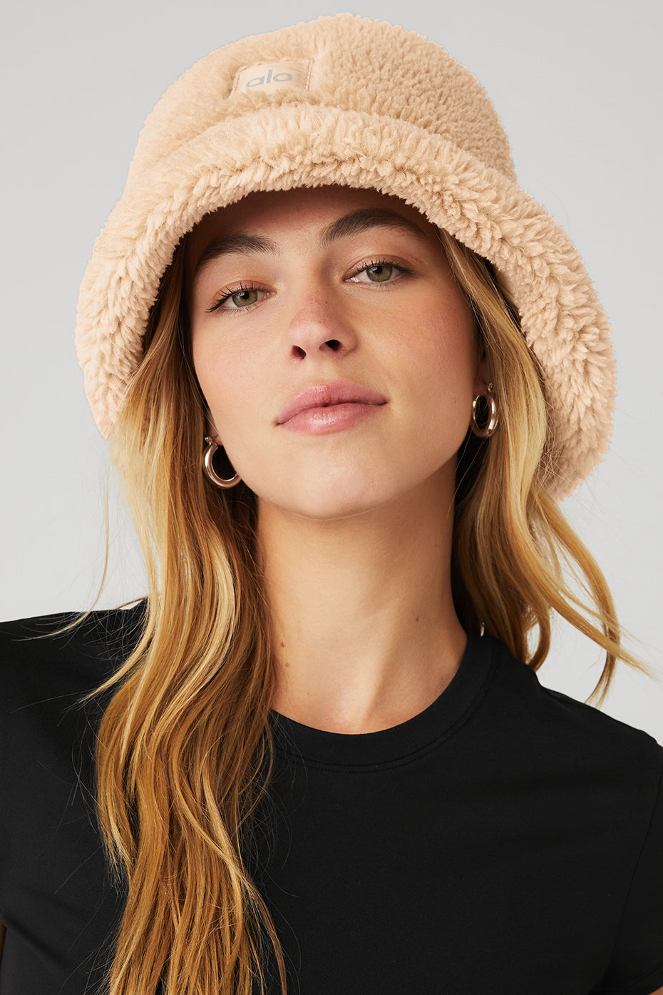 Foxy Sherpa Bucket Hat — Camel