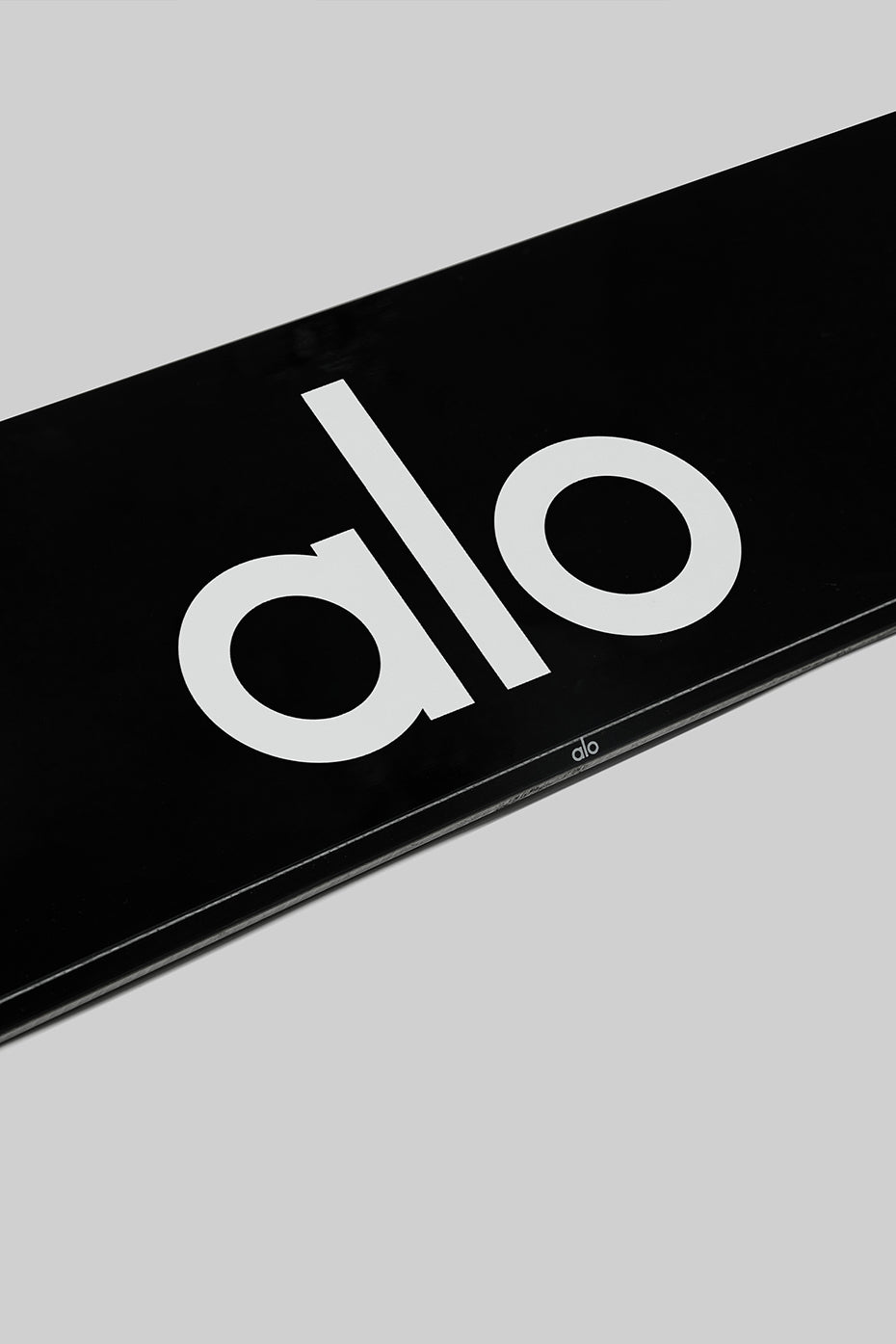 Glacier Snowboard — Black/Black