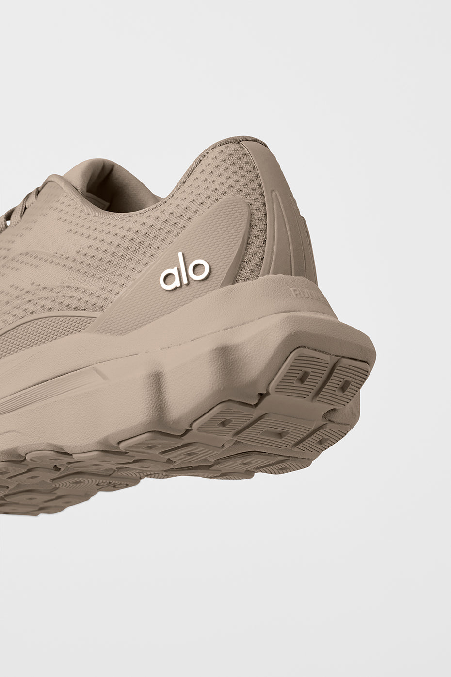 Runner — Gravel