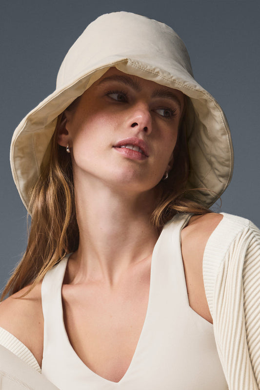 Good Shade Puffer Bucket Hat — Oat Milk