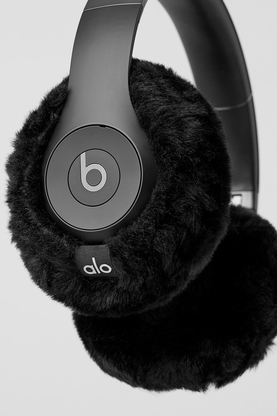 Beats Studio Pro Headphones — Black