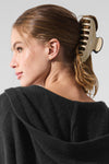 Outline Claw Clip — Macadamia/Black