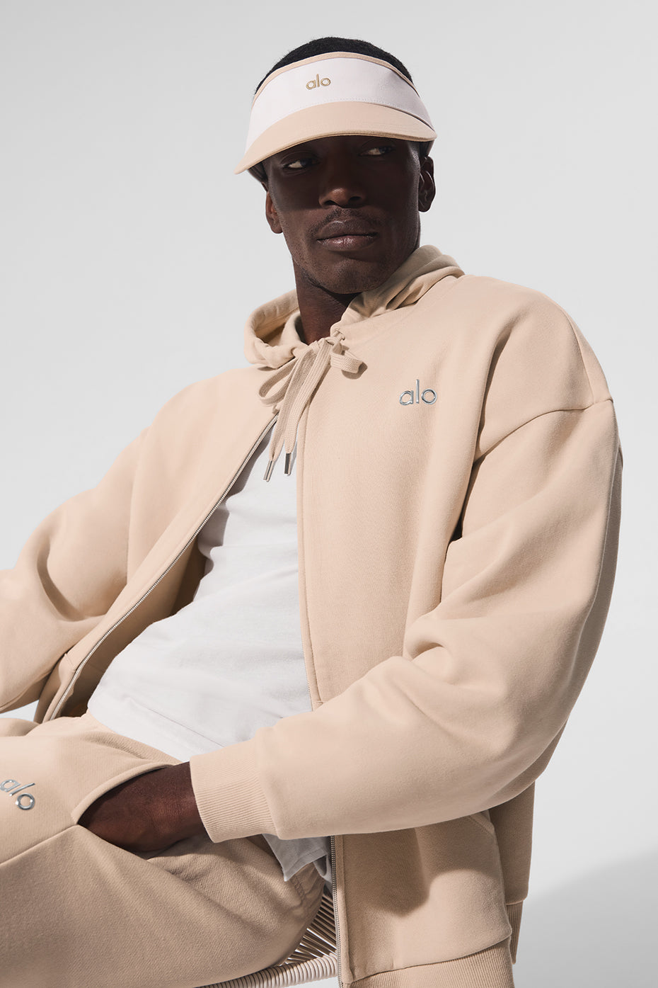Colorblock Visor — Macadamia/White