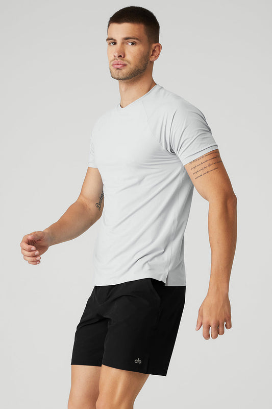 Idol Performance Tee — Titanium