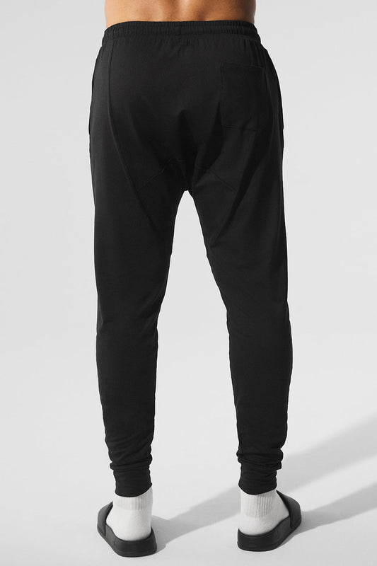 Conquer Revitalize Pant — Black