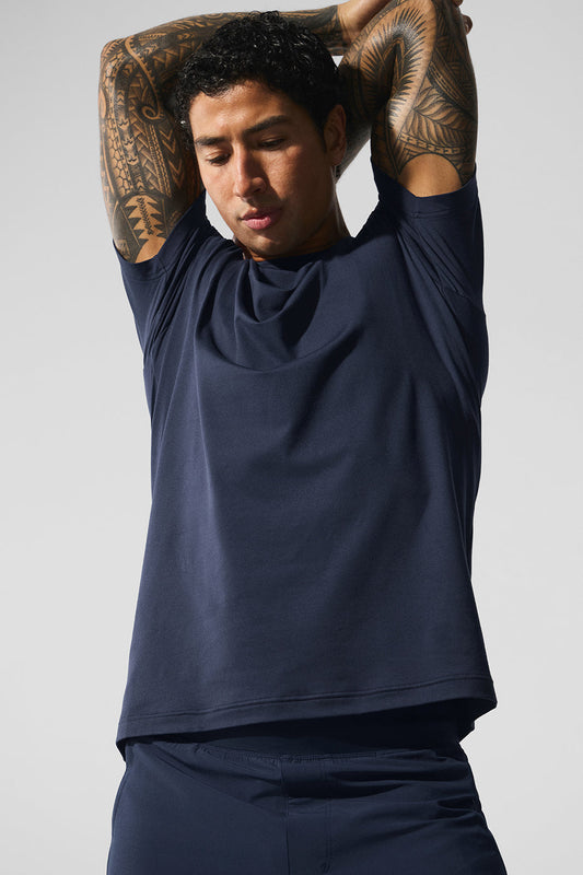 Conquer Reform Crewneck Shorts‑Sleeve — Navy