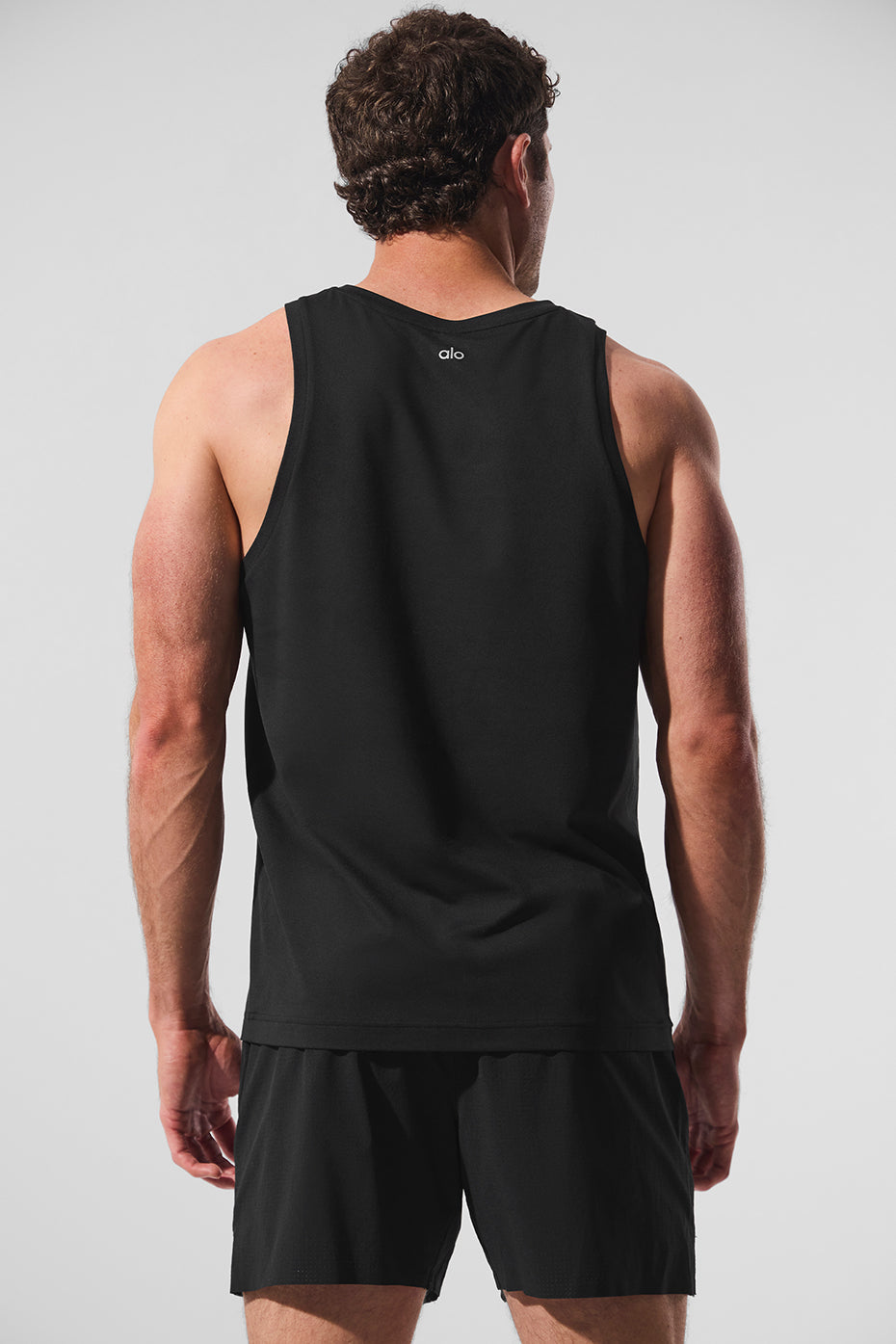 Conquer Tank Top — Black