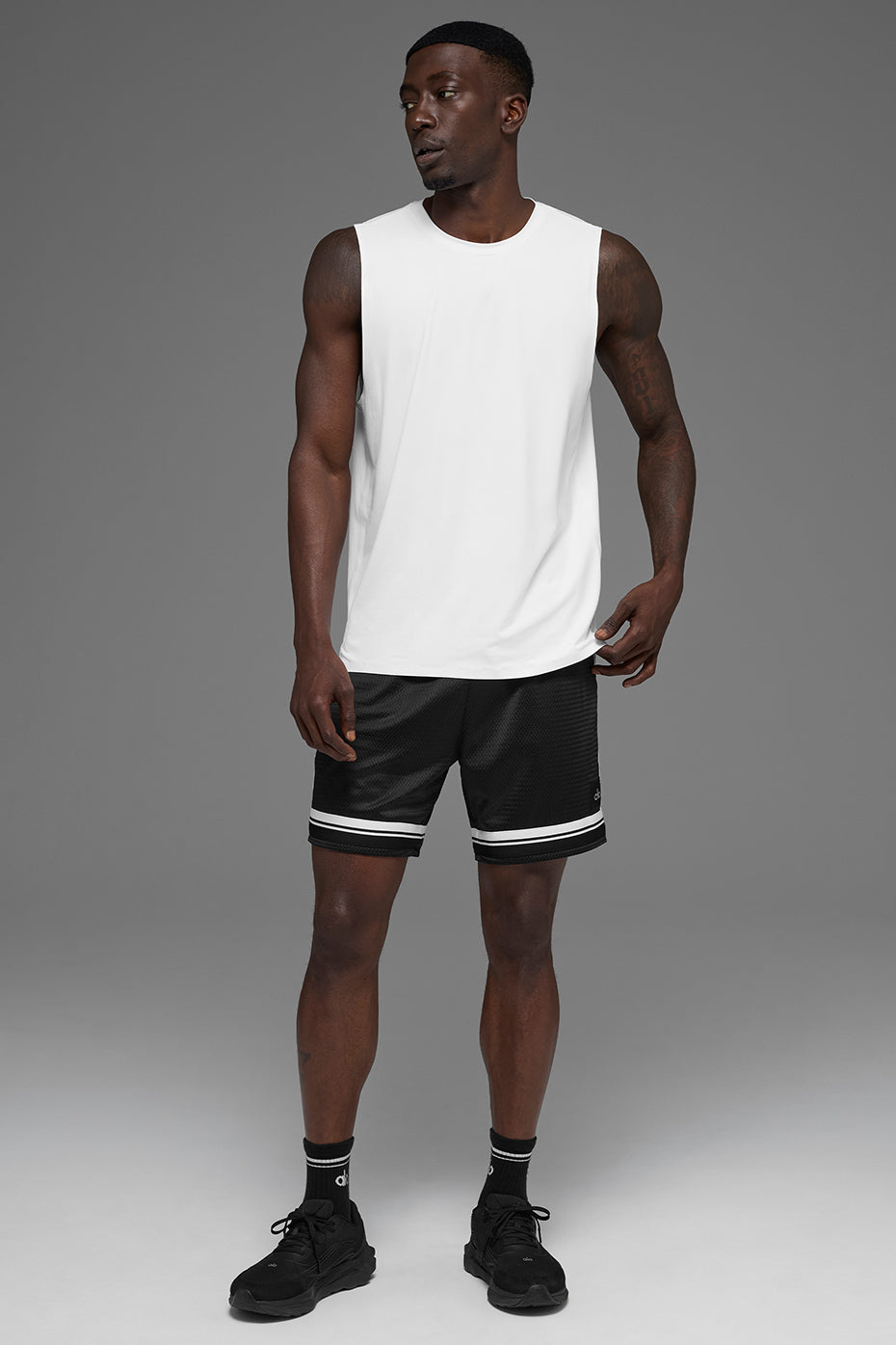 Idol Muscle Tank Top — White