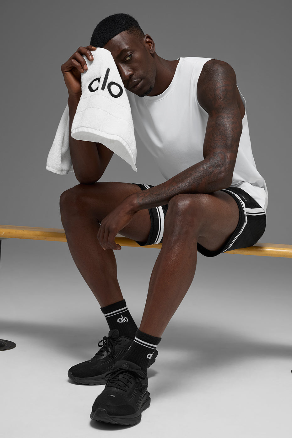 Idol Muscle Tank Top — White