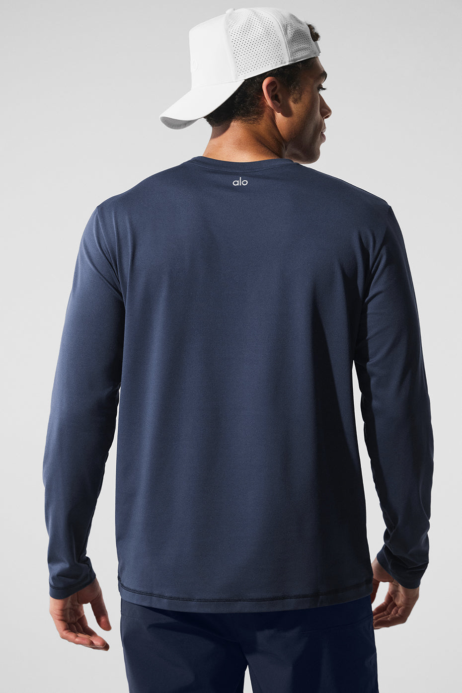 Conquer Reform Crewneck Long‑Sleeve — Navy