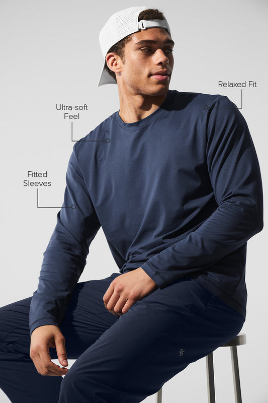 Conquer Reform Crewneck Long‑Sleeve — Navy
