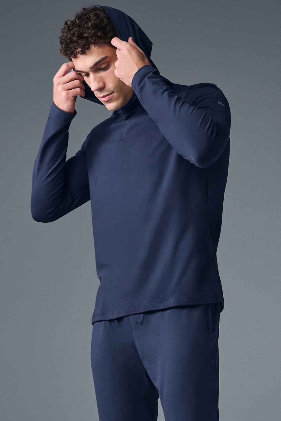 Conquer Reform Long‑Sleeve With Hood — Navy