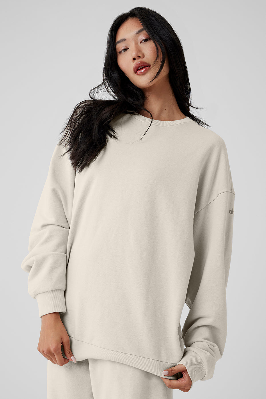 Chill Crew Neck Crew Sweatshirt — Bone