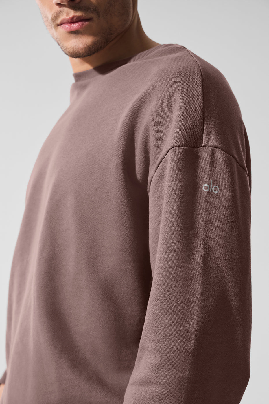 Chill Crew Neck Crew Sweatshirt — Mushroom