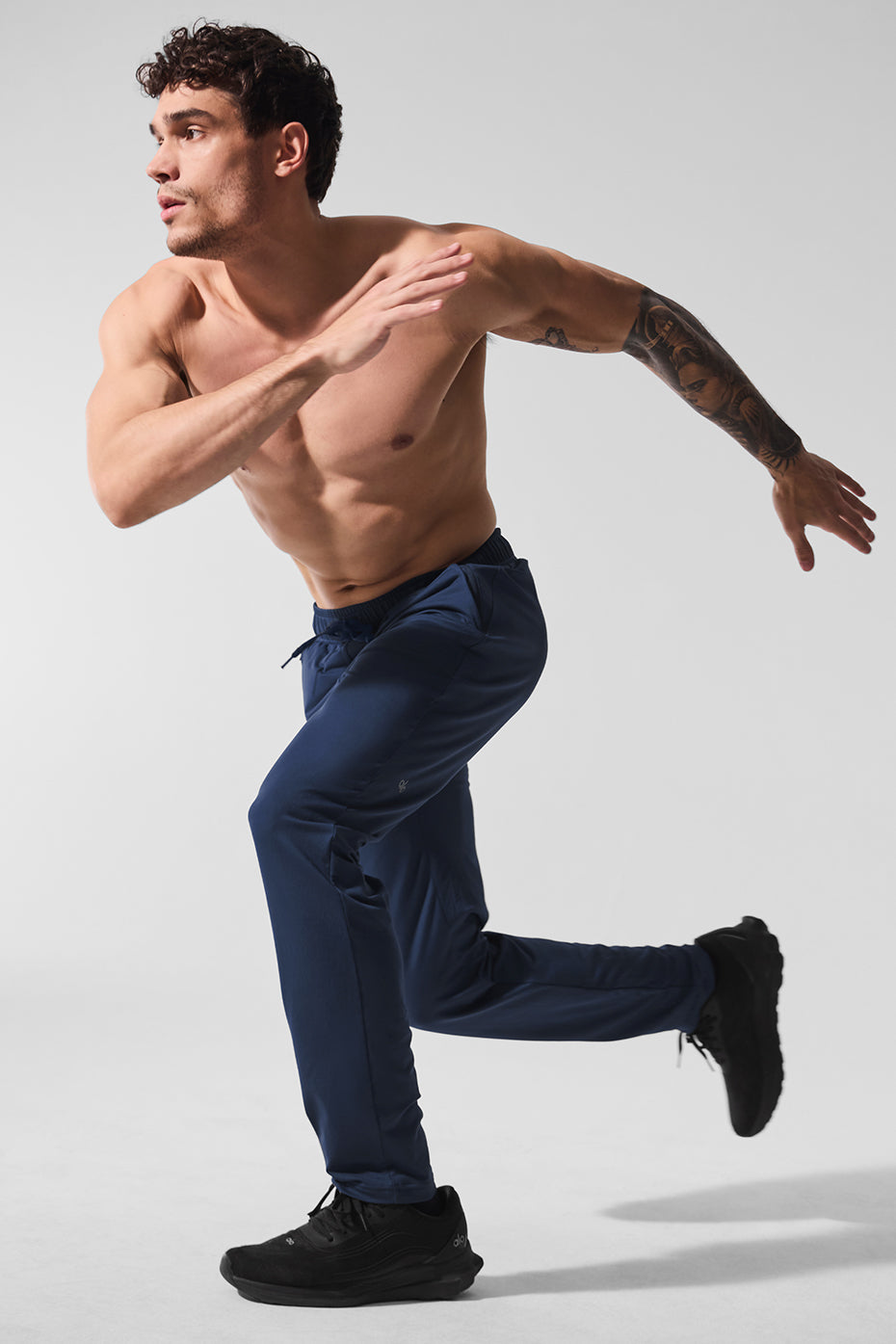 Conquer Pulse Pant — Navy