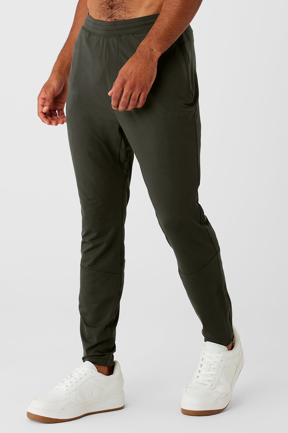 Conquer React Performance Pant — Stealth Green