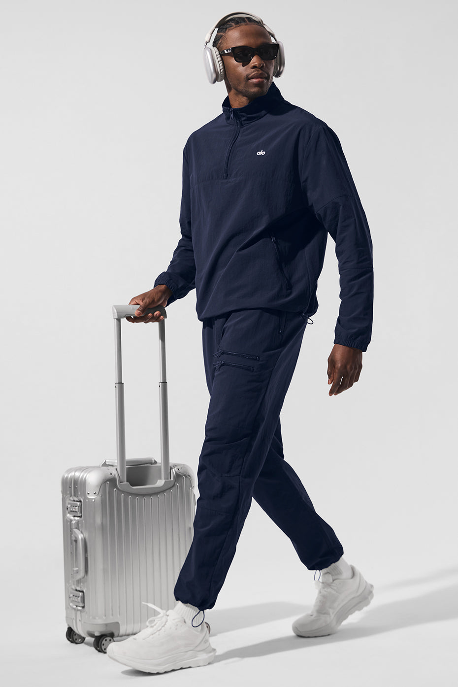 Takeaway Track Pant — Navy