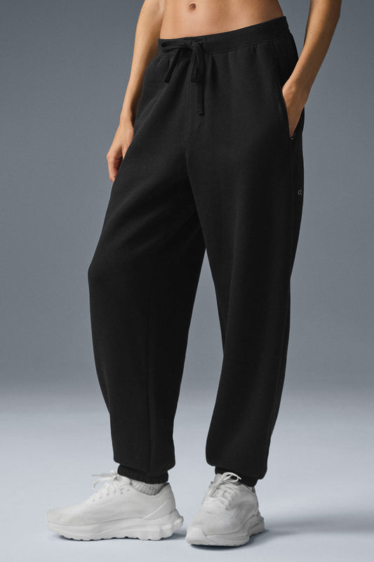 Triumph Restore Joggers — Black