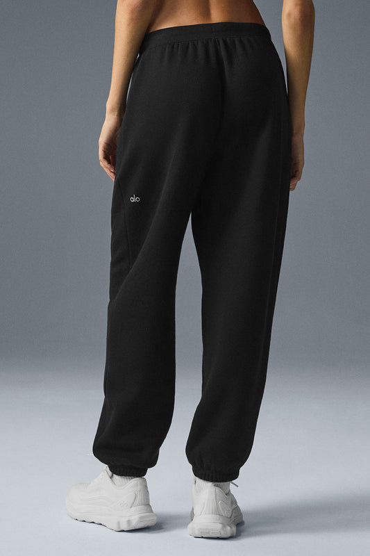 Triumph Restore Joggers — Black