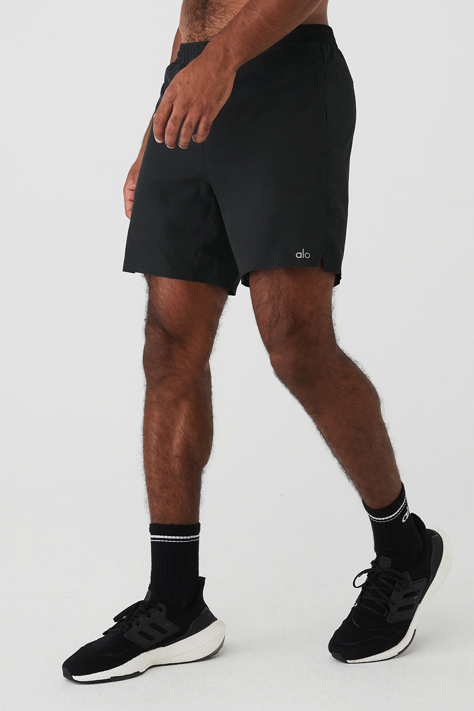 7" Traction Shorts — Black