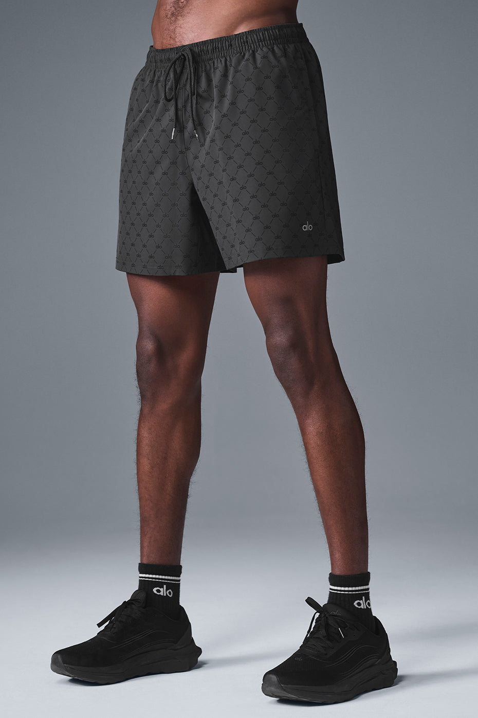 7'' Diamond Circuit Shorts — Anthracite/Black