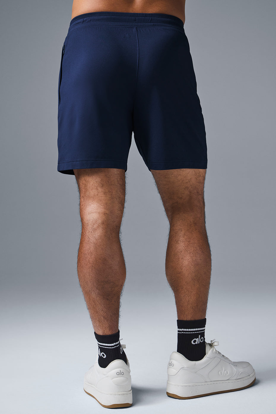 7" Conquer React Performance Shorts — Navy