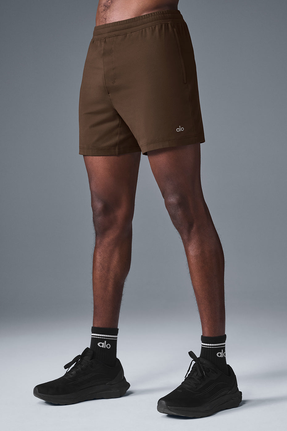 7" Conquer React Performance Shorts — Espresso