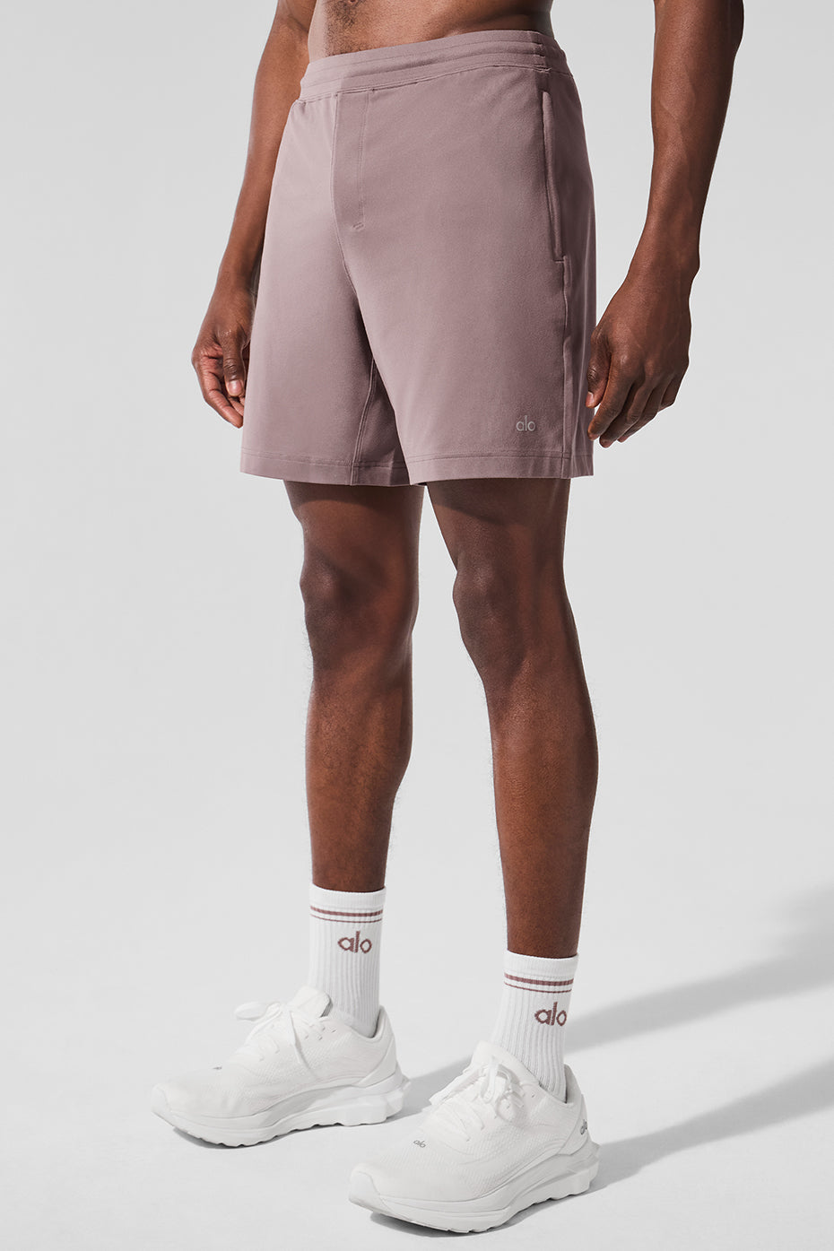 7" Conquer React Performance Shorts — Mushroom