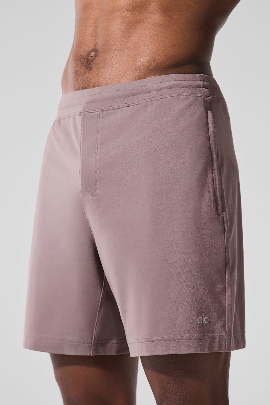 7" Conquer React Performance Shorts — Mushroom
