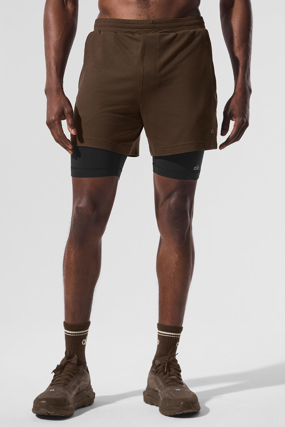 Conquer React 2 — In — 1 Performance Shorts — Espresso/Black