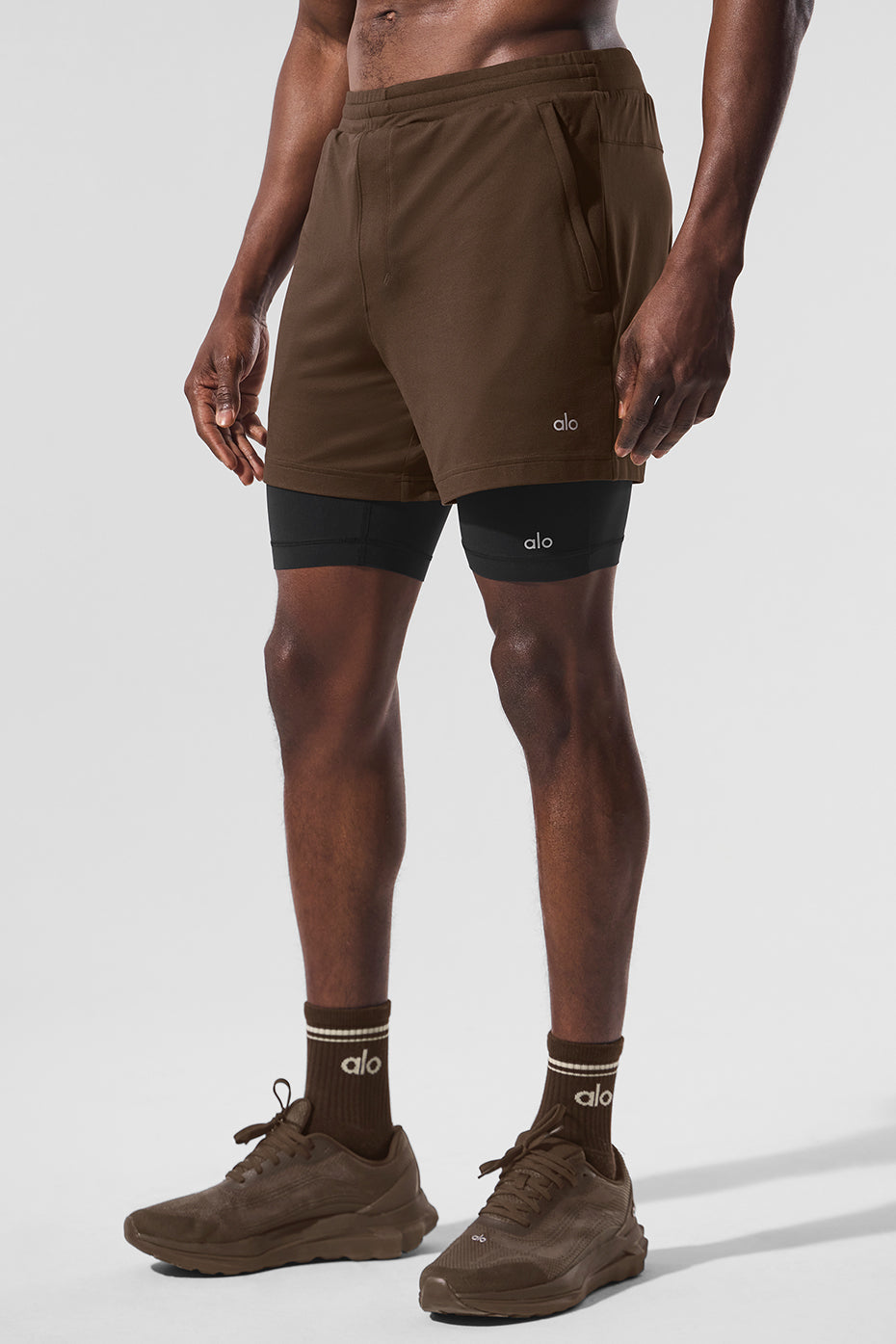 Conquer React 2 — In — 1 Performance Shorts — Espresso/Black