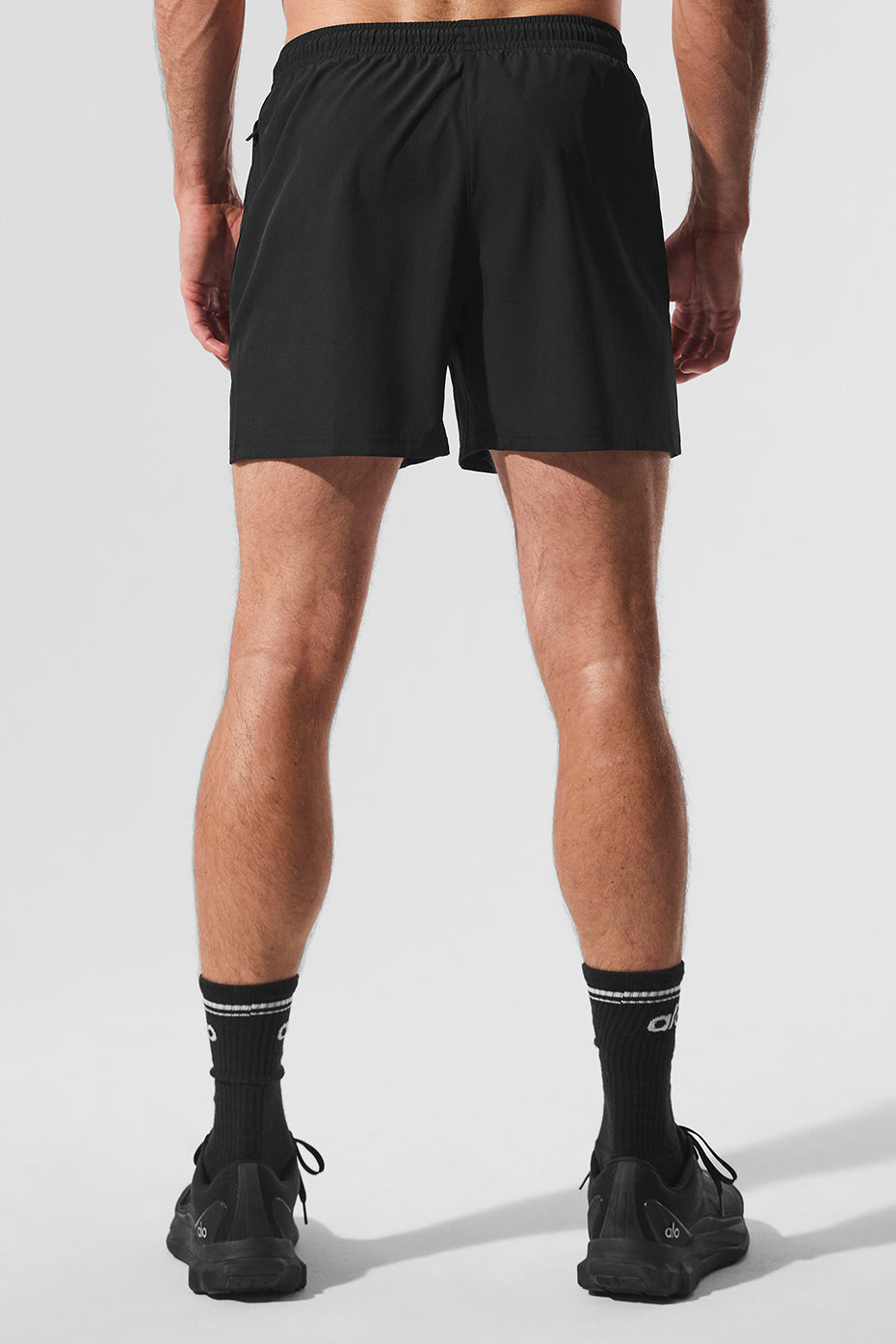 5" Circuit Shorts — Black