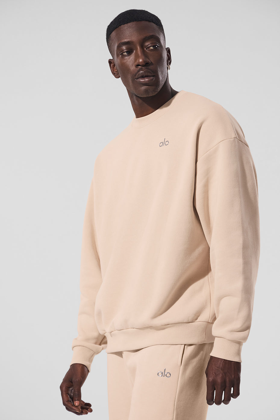Accolade Crew Neck Crew Sweatshirt — Macadamia