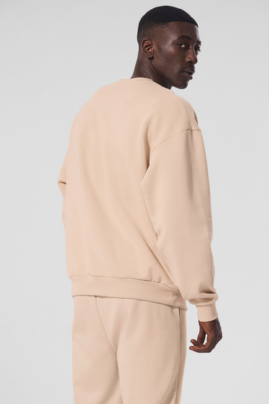 Accolade Crew Neck Crew Sweatshirt — Macadamia