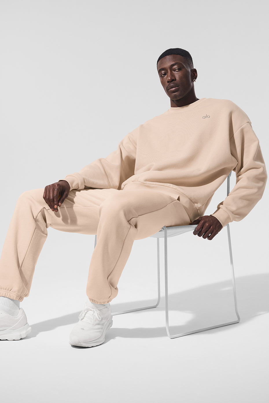 Accolade Crew Neck Crew Sweatshirt — Macadamia