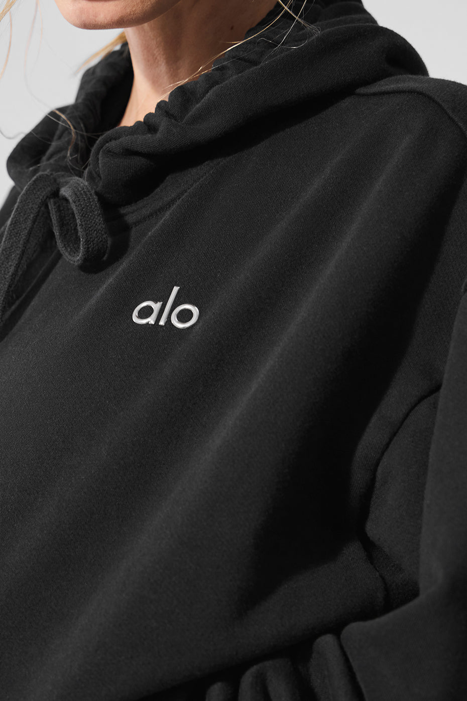 Accolade Hooded Sweatshirt — Black