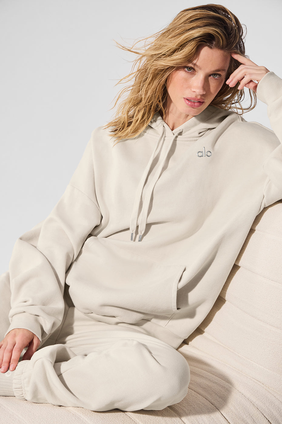 Accolade Hooded Sweatshirt — Bone