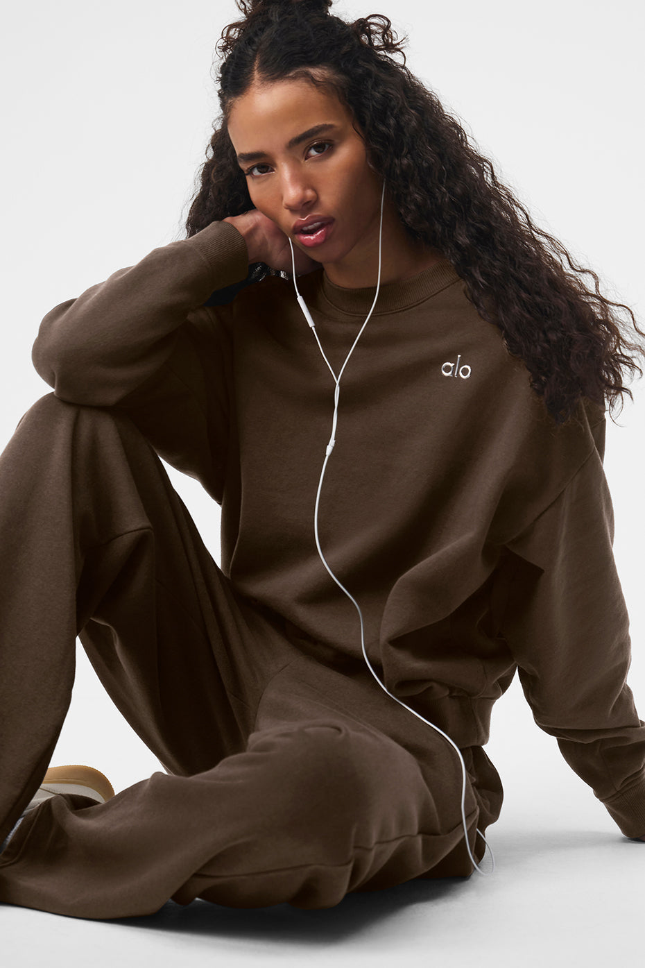 Accolade Crew Neck Crew Sweatshirt — Espresso