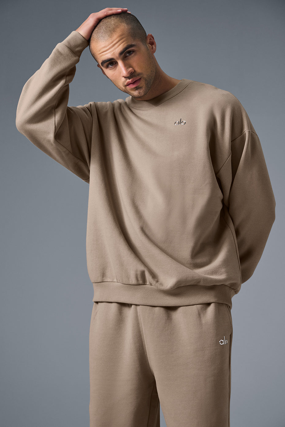 Accolade Crew Neck Crew Sweatshirt — Gravel