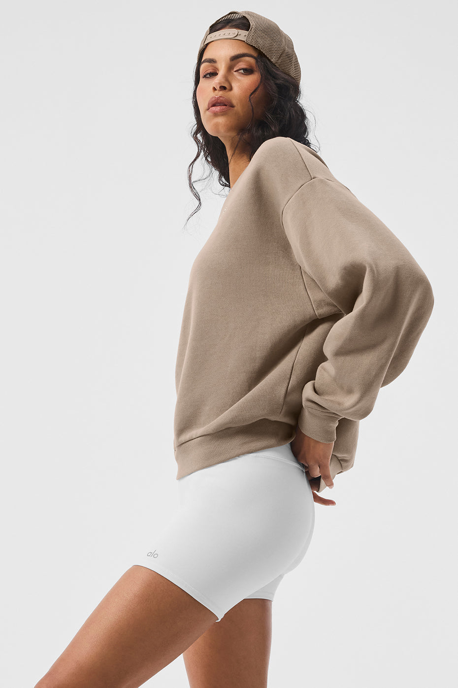 Accolade Crew Neck Crew Sweatshirt — Gravel