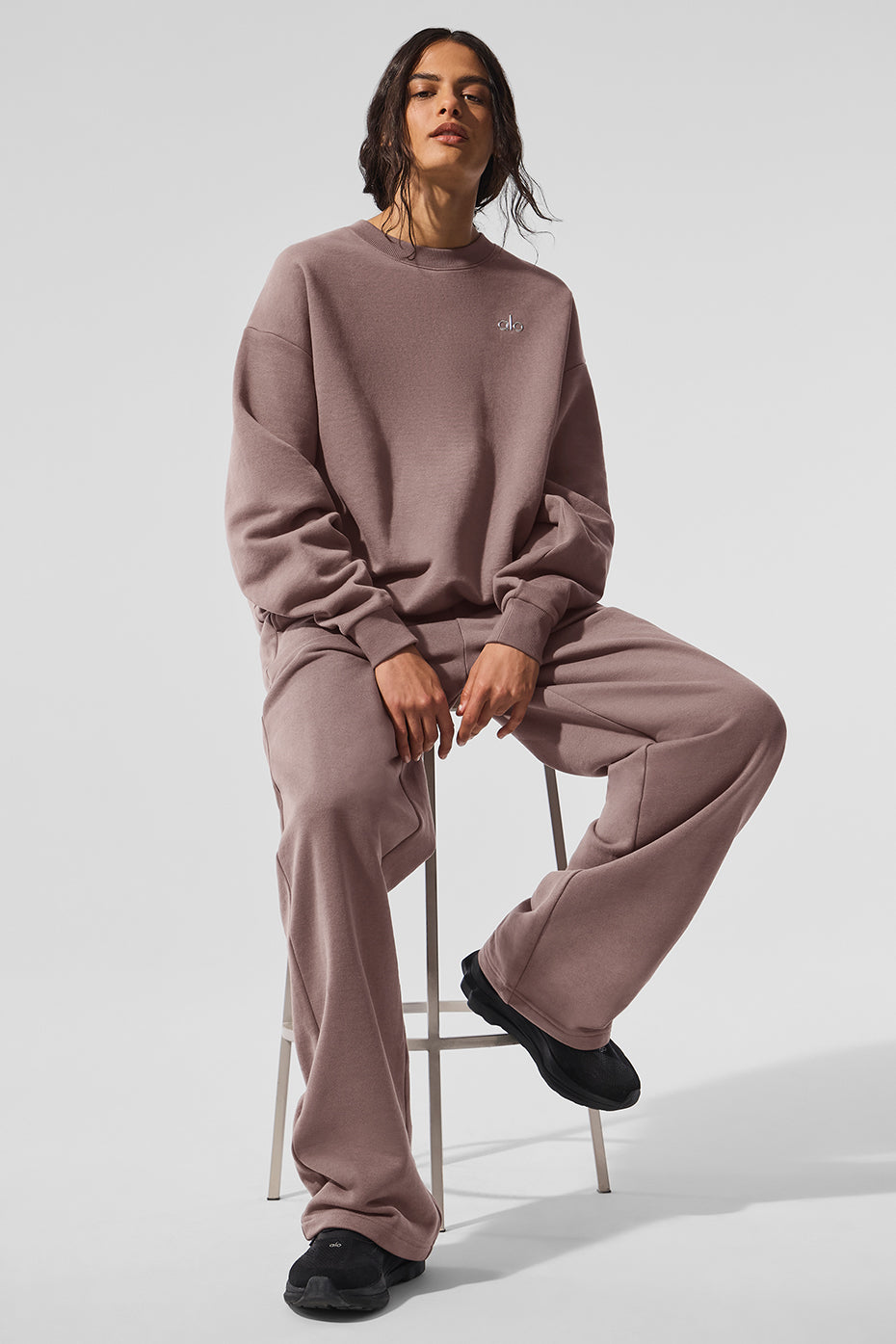 Accolade Crew Neck Crew Sweatshirt — Mushroom