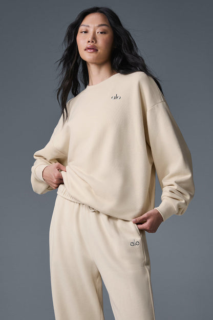 Accolade Crew Neck Crew Sweatshirt — Oat Milk