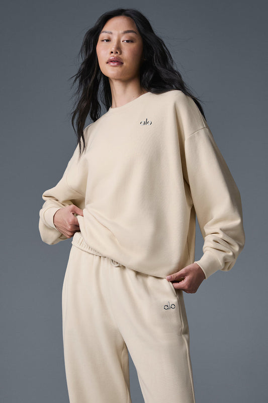 Accolade Crew Neck Crew Sweatshirt — Oat Milk